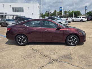 Used 2024 Nissan Sentra SV video 4