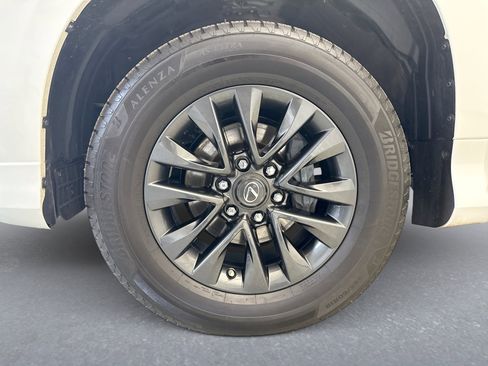 Used 2022 Lexus GX 460 Premium image 21