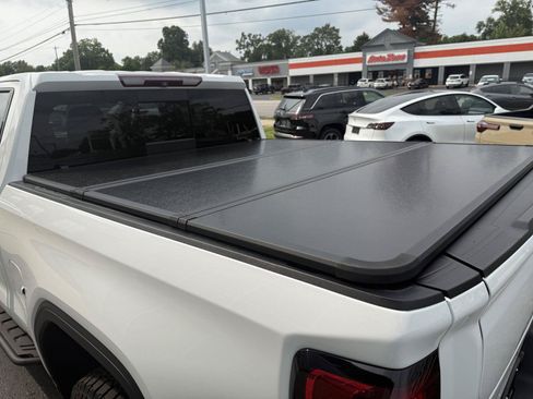 Used 2019 GMC Sierra 1500 AT4 w/ Technology Package AWD/4WD image 23