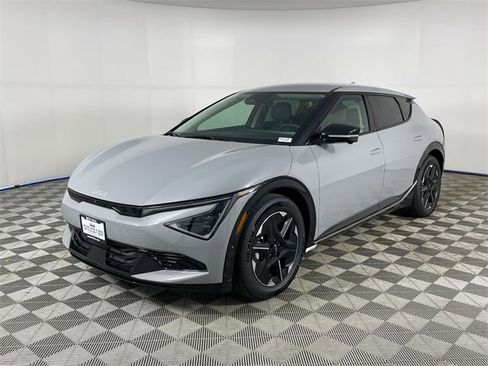 New 2025 Kia EV6 Wind image 1