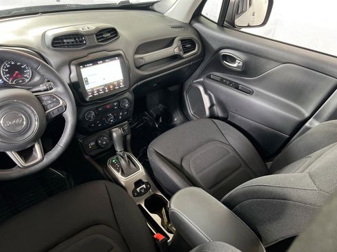 Used 2022 Jeep Renegade Latitude w/ Convenience Group AWD/4WD image 22