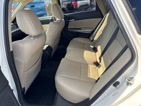 Used 2014 Honda Crosstour EX-L image 17