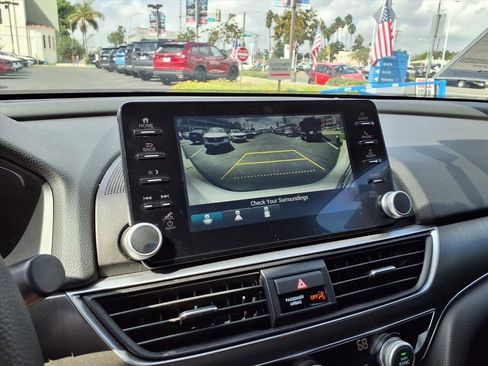 Used 2022 Honda Accord LX image 13