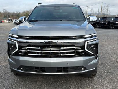 New 2026 Chevrolet Suburban Premier w/ Sun And Tow Package
