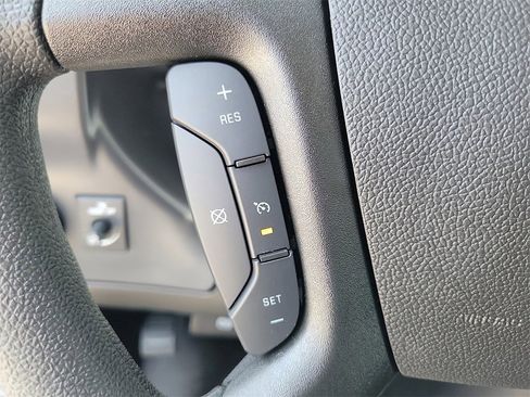 New 2025 Chevrolet Express 2500 Extended w/ Driver Convenience Package image 12