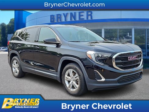 Used 2020 GMC Terrain SLE FWD image 1
