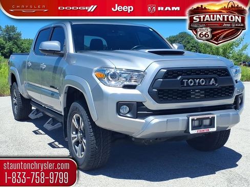 Used 2019 Toyota Tacoma TRD Sport AWD/4WD image 1