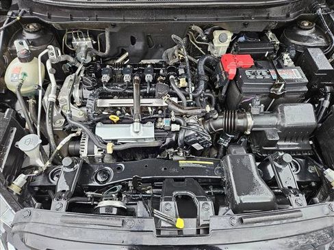 Used 2022 Nissan Kicks S image 19