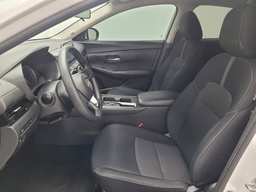 Used 2025 Nissan Sentra SV FWD image 17