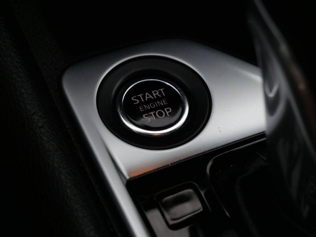 Used 2024 Nissan Sentra SV FWD image 23