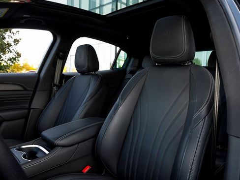 New 2025 Maserati Grecale Modena image 32