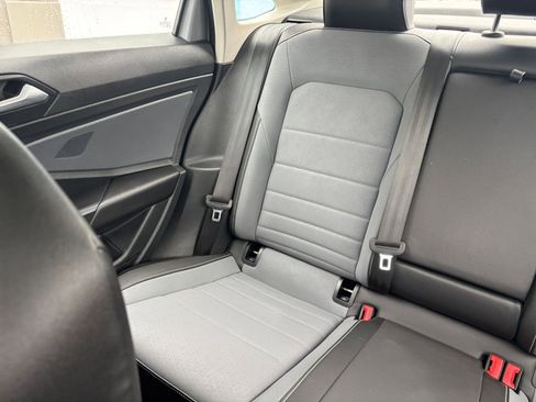 Used 2025 Volkswagen Jetta SE image 35