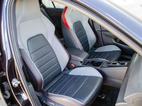 Used 2022 Volkswagen GTI SE FWD image 36