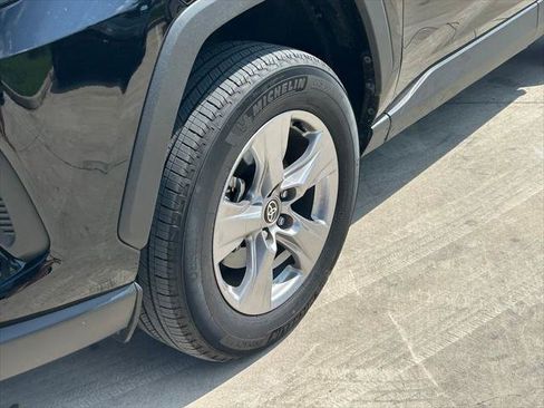 Certified 2025 Toyota RAV4 XLE FWD image 9