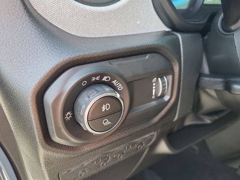 New 2025 Jeep Gladiator Sport AWD/4WD image 23