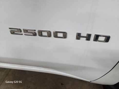 Used 2021 Chevrolet Silverado 2500 LT w/ Fleet Comfort Package image 11