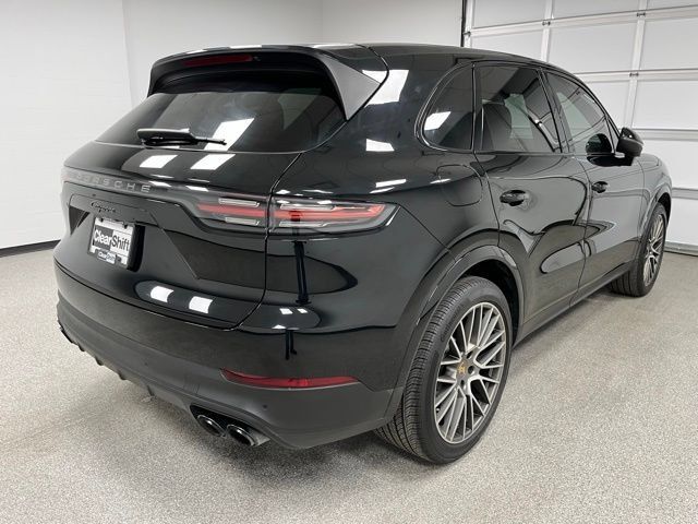 Used 2022 Porsche Cayenne Platinum Edition AWD/4WD image 10
