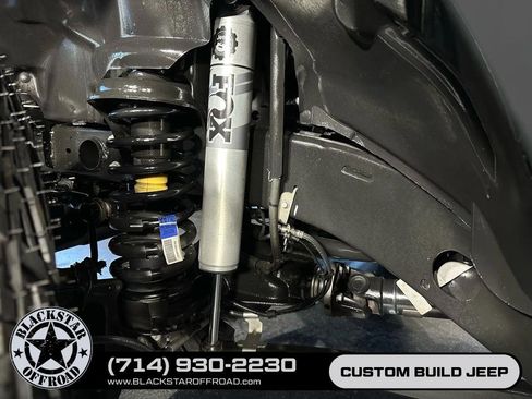 Used 2022 Jeep Wrangler Unlimited Rubicon AWD/4WD image 29