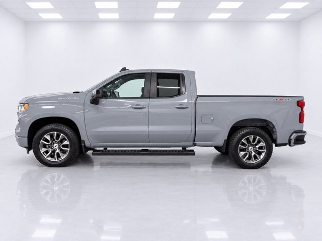 Used 2024 Chevrolet Silverado 1500 RST AWD/4WD image 4
