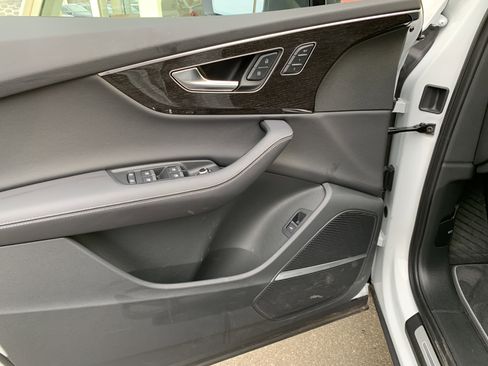 Certified 2025 Audi Q7 Premium Plus w/ Premium Plus Package image 11