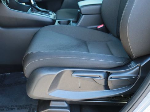 Used 2023 Honda CR-V LX image 10