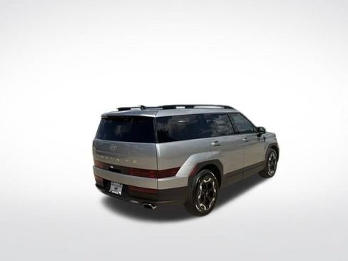 Used 2026 Hyundai Santa Fe SEL FWD image 3