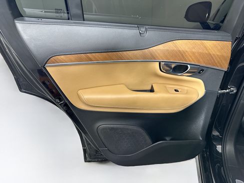 Used 2019 Volvo XC90 T8 Inscription w/ Advanced Package AWD/4WD image 26