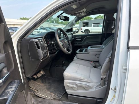 Used 2016 Chevrolet Silverado 1500 Custom w/ Custom Convenience Package AWD/4WD image 12