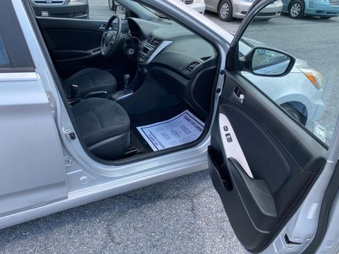 Used 2015 Hyundai Accent GS image 16