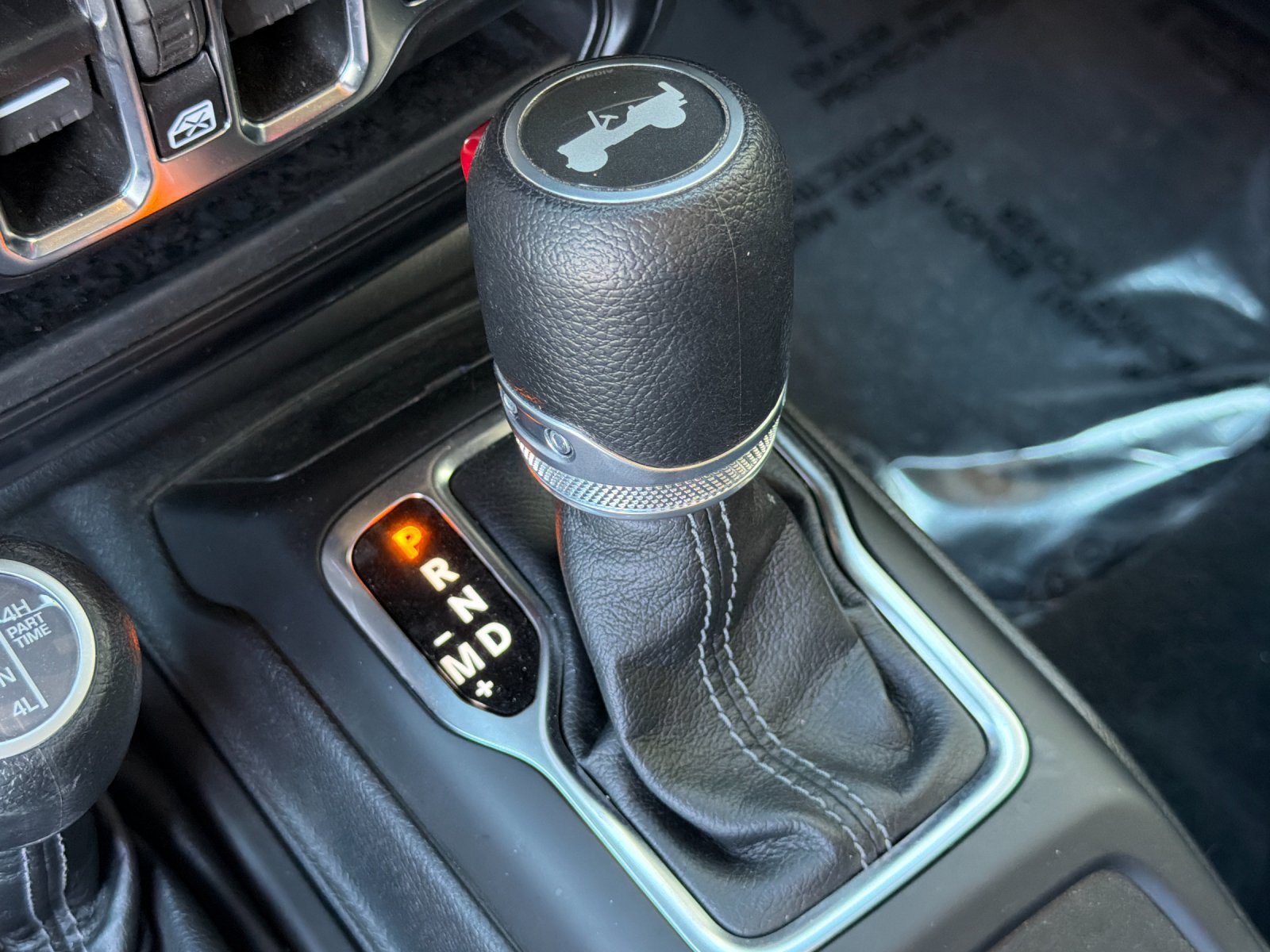 Used 2024 Jeep Wrangler Unlimited AWD/4WD image 25