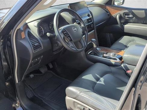 Used 2023 Nissan Armada SL image 8