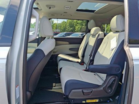 New 2026 Kia Carnival SX w/ SX Dark Edition Package image 5