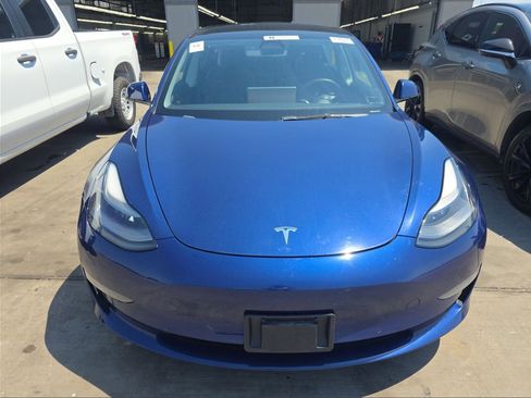 Used 2022 Tesla Model 3 Long Range AWD/4WD image 2