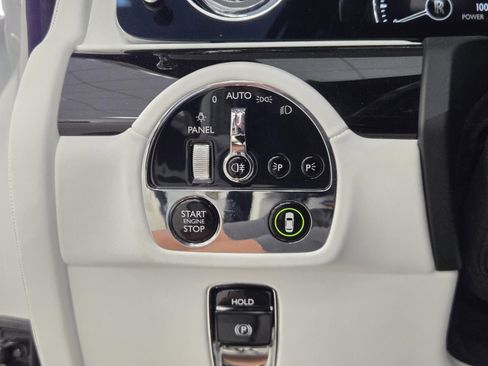 Used 2024 Rolls-Royce Ghost AWD/4WD image 19