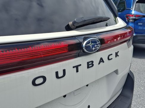 New 2026 Subaru Outback Premium w/ Premium/Limited Plus Package AWD/4WD image 20
