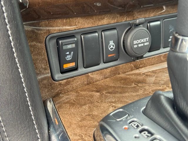 Used 2016 INFINITI QX80 4WD w/ Driver's Assistance Package image 21