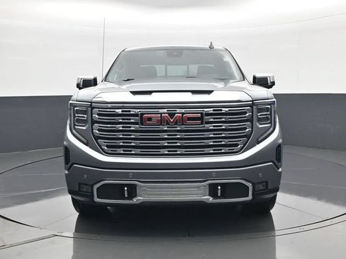 Used 2023 GMC Sierra 1500 Denali w/ Denali Reserve Package AWD/4WD image 2