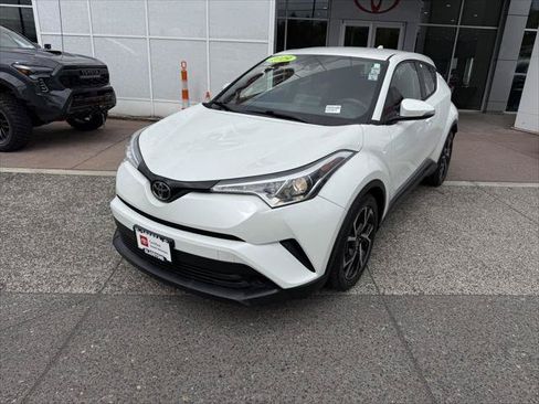 Certified 2019 Toyota C-HR LE FWD image 4
