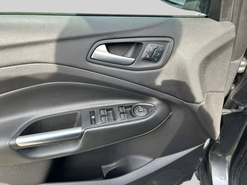 Used 2014 Ford Escape Titanium image 19