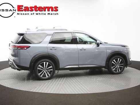 Used 2023 Nissan Pathfinder Platinum w/ Cargo Package AWD/4WD image 42
