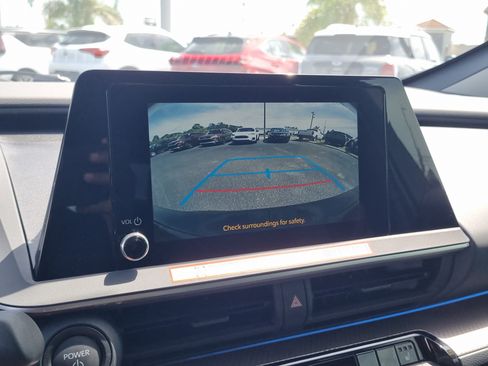 Used 2026 Toyota Prius XLE FWD image 28