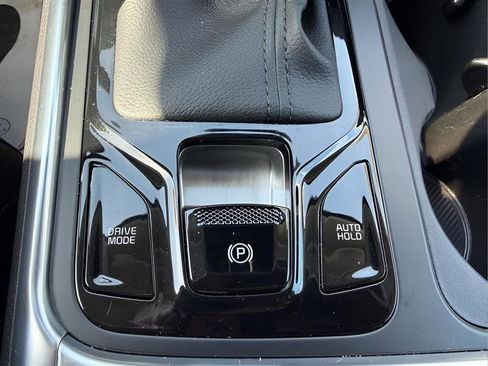 Used 2025 Kia Carnival SX FWD image 54