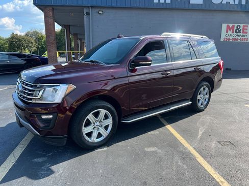 Used 2020 Ford Expedition XLT w/ Equipment Group 202A RWD image 2