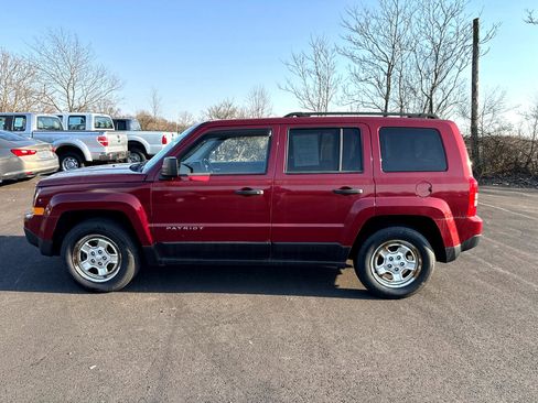 Used 2015 Jeep Patriot Sport image 4