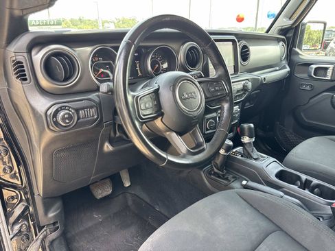 Used 2022 Jeep Gladiator Sport AWD/4WD image 17