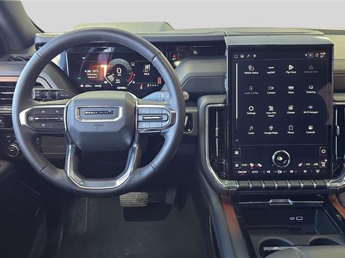 Used 2025 GMC Yukon Denali image 9