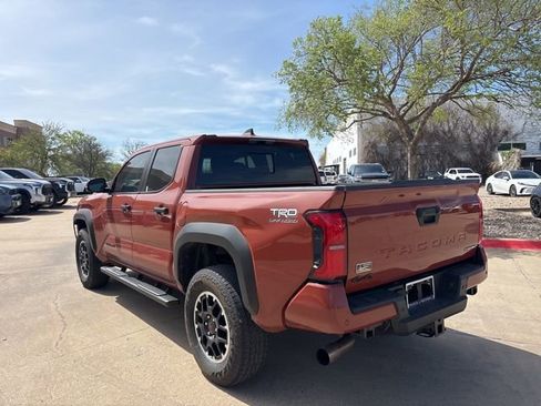 Used 2025 Toyota Tacoma TRD Off-Road w/ TRD Off Road Upgrade Package image 7
