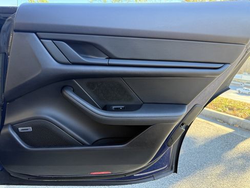 Used 2022 Porsche Taycan image 46