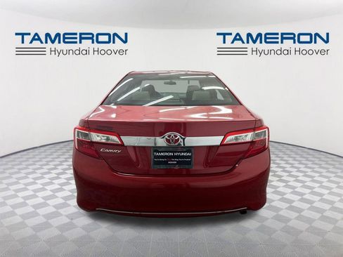Used 2014 Toyota Camry L image 4