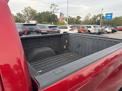 Used 2021 Chevrolet Silverado 1500 LT Trail Boss w/ Convenience Package II image 7